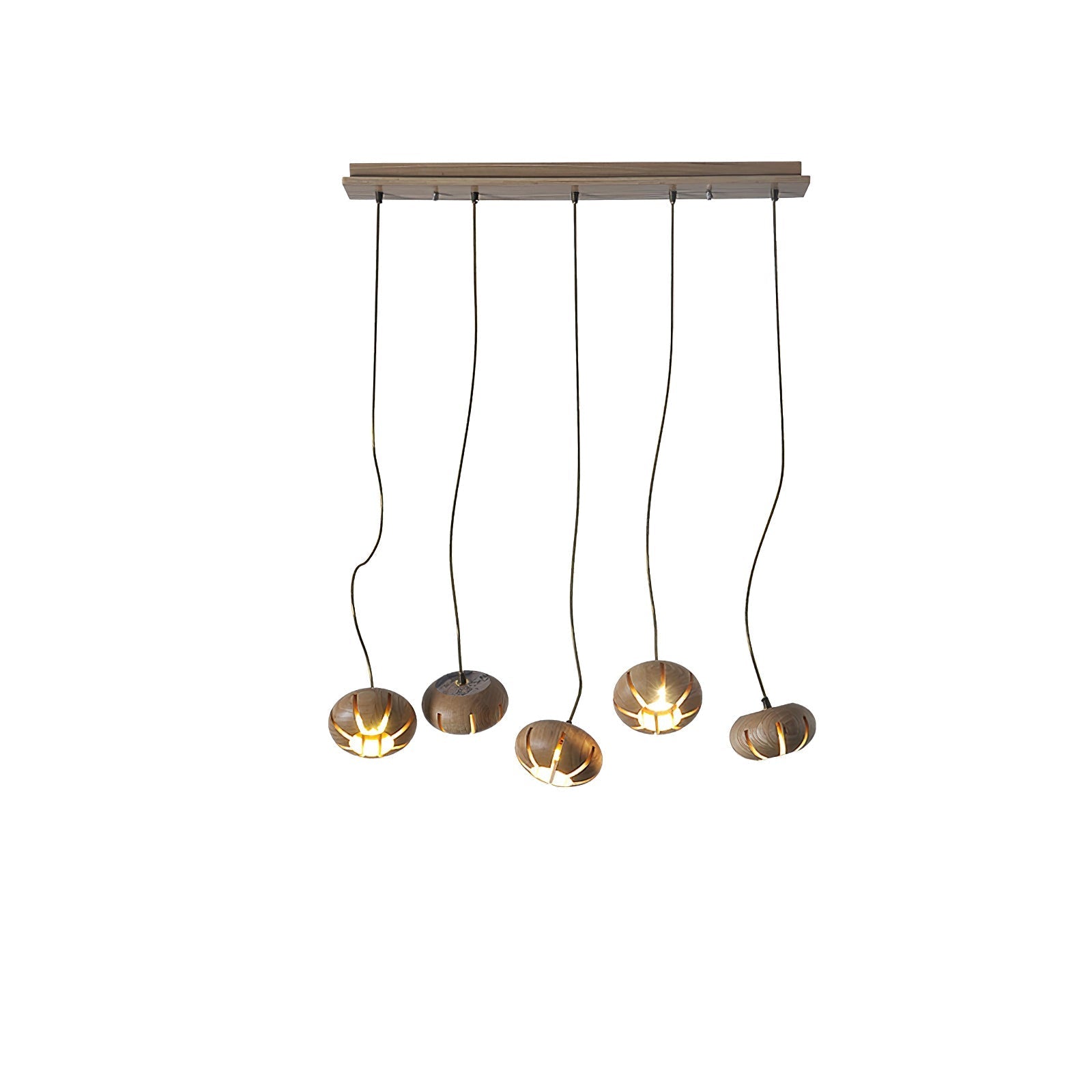Lustre de madeira em formato de abóbora