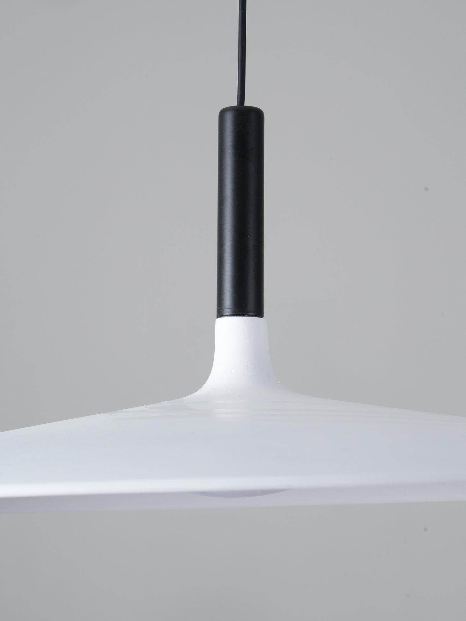 Aplomb Metal Pendant Lamp