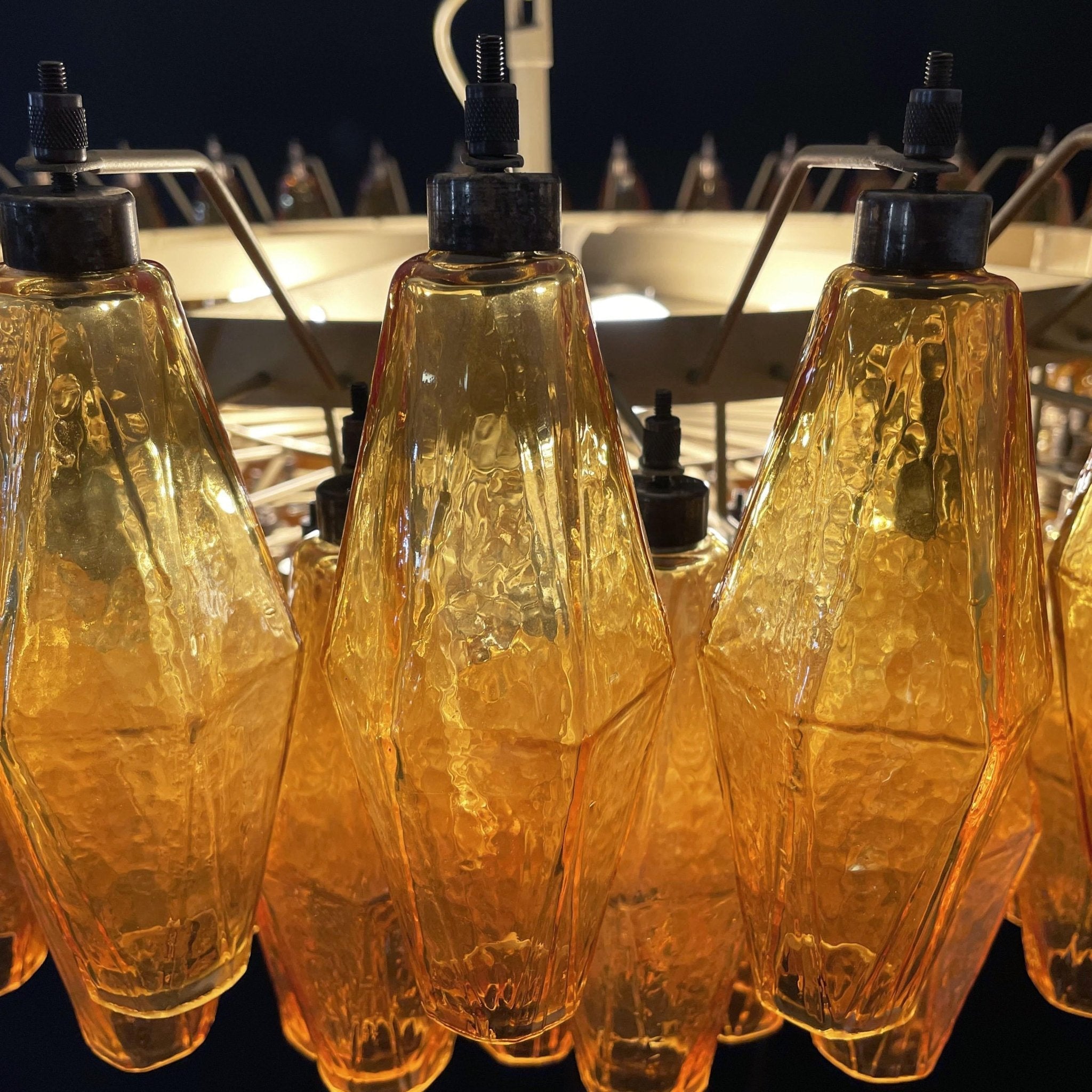 Lustre de vidro âmbar em losango de Murano