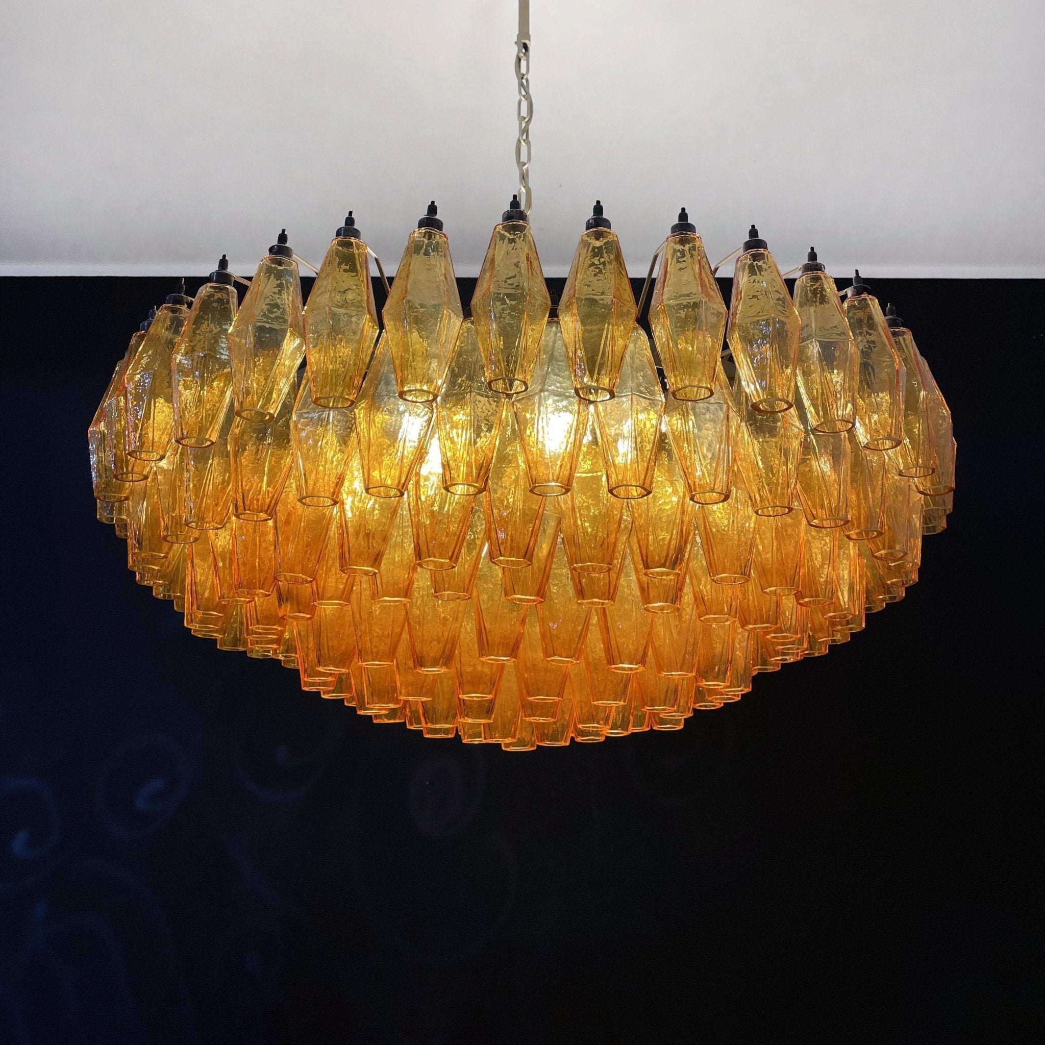 Lustre de vidro âmbar em losango de Murano