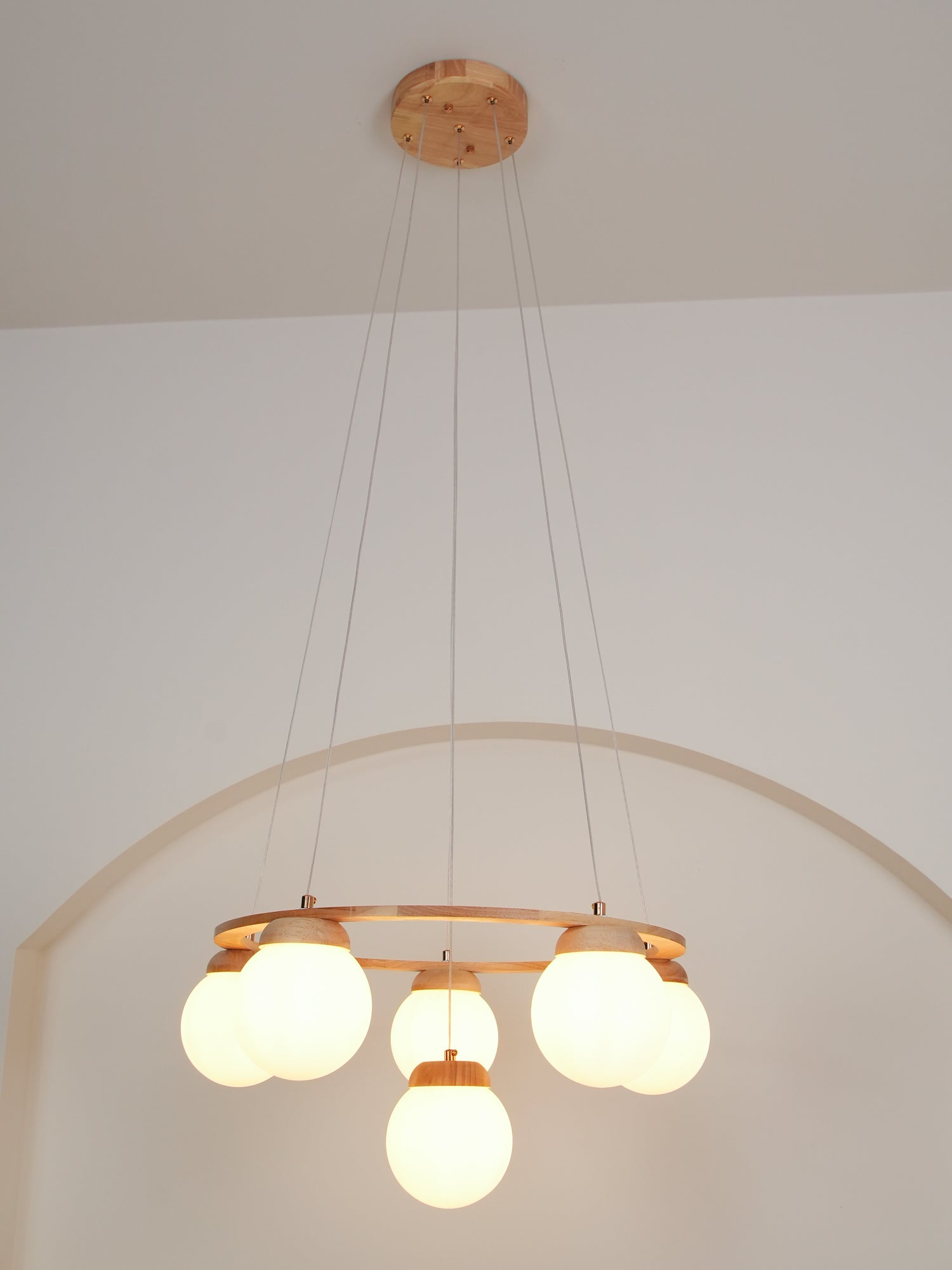 Lustre de madeira Miira 