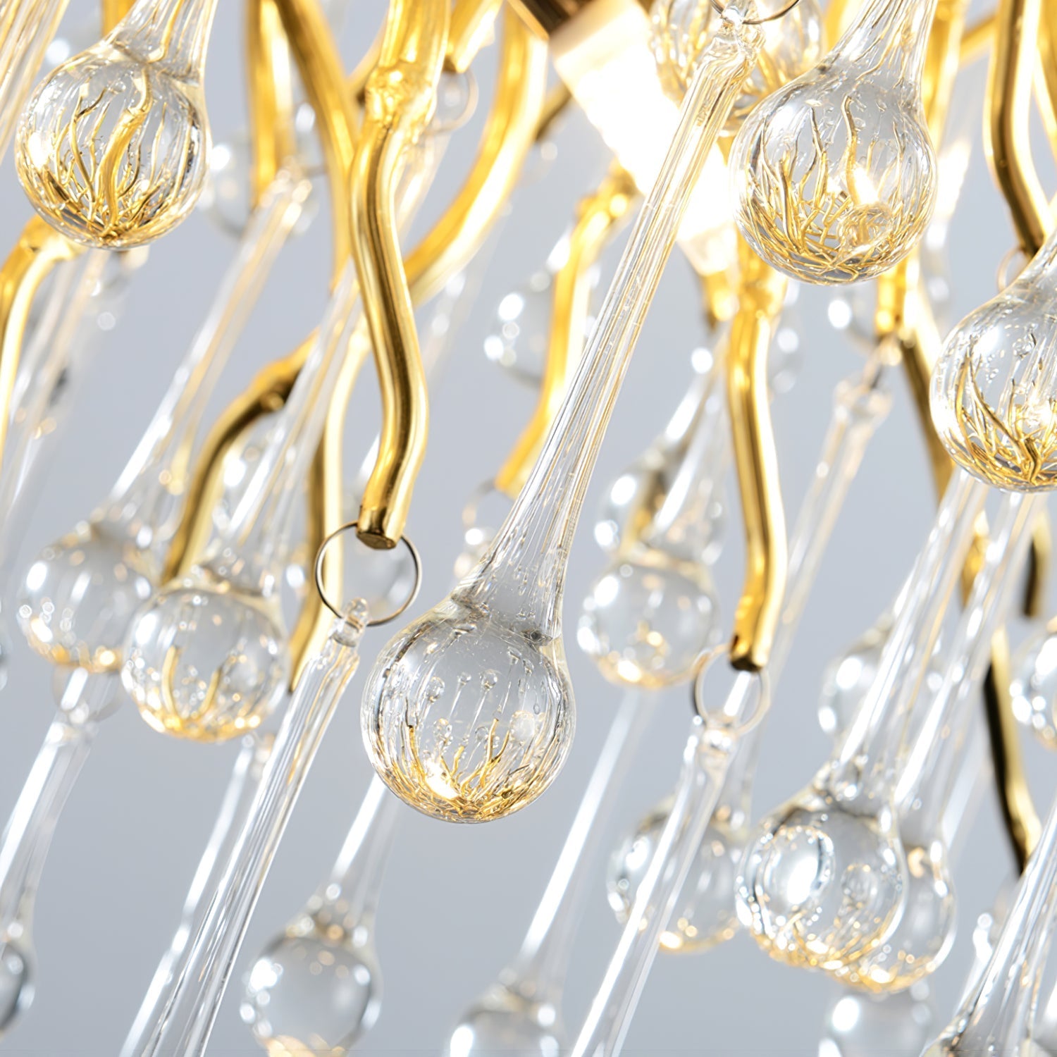 Lustre de cristal em forma de lágrima