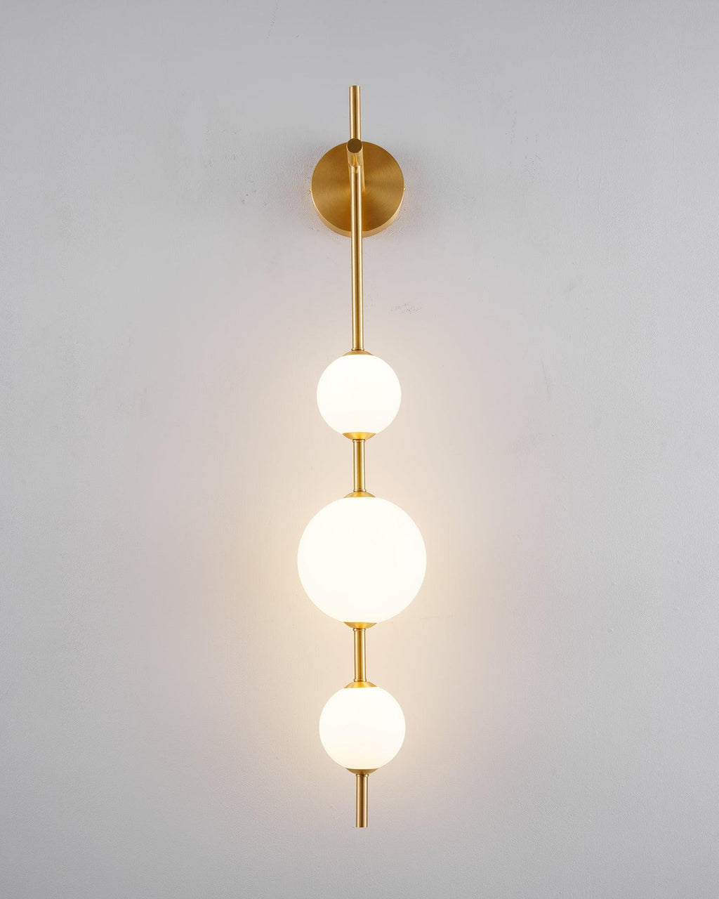 Vertical Globe Wall Lamp
