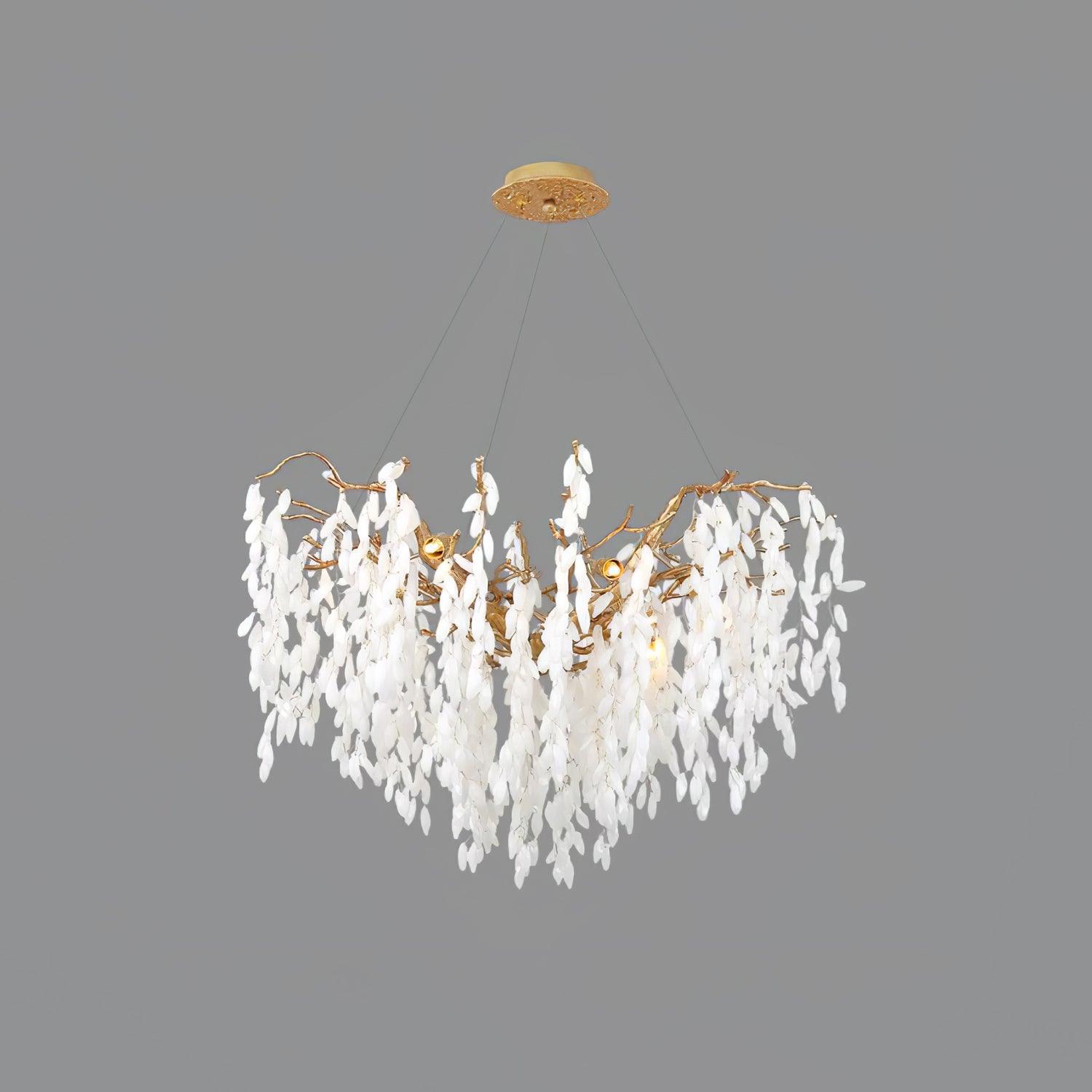 Lustre de latão com galhos de jade branco