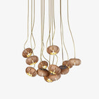 Lustre de madeira em formato de abóbora